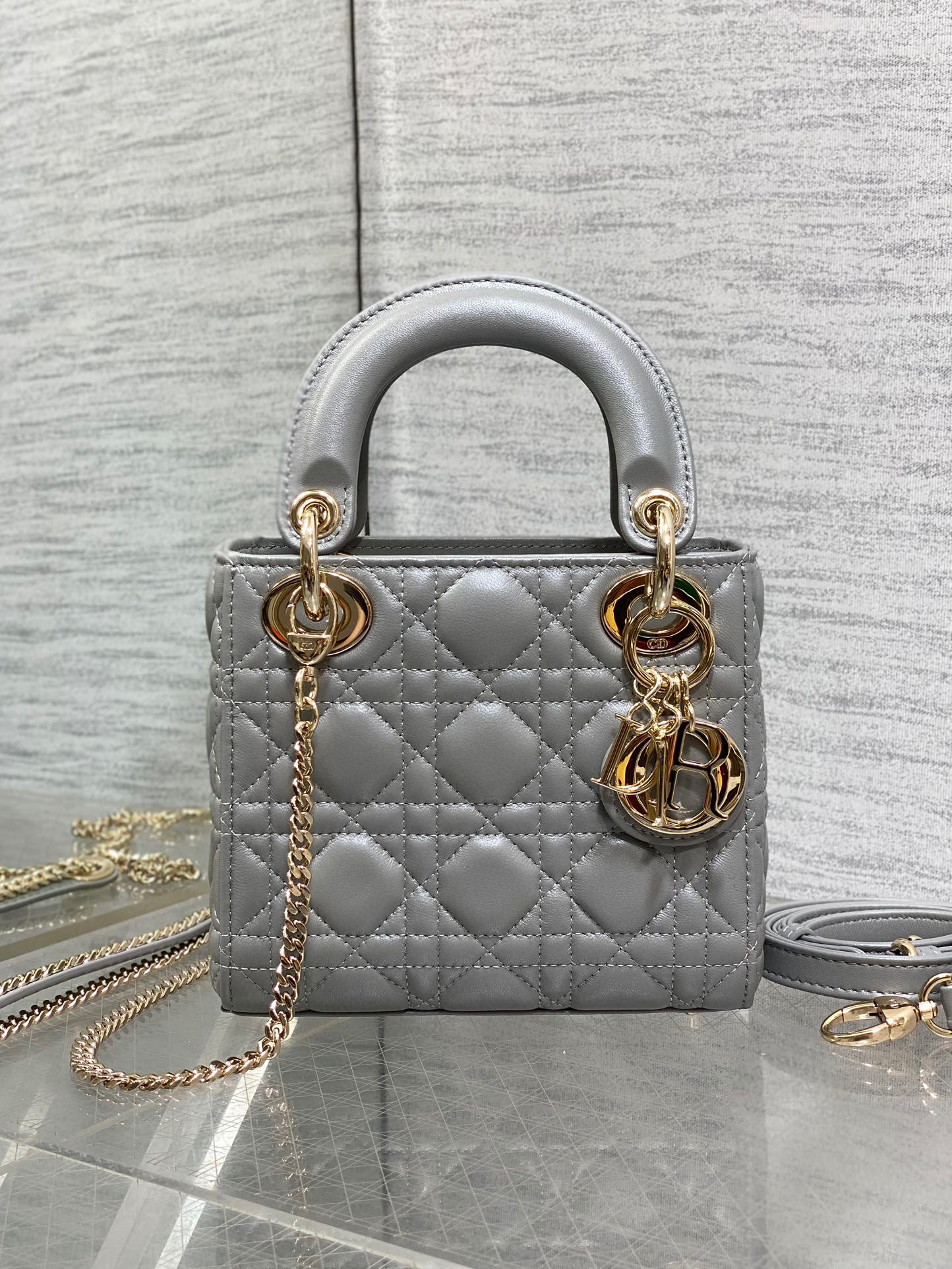Christian Dior lady Sange Saiz：17*15*7cm