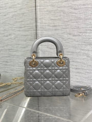 Christian Dior lady Sange Saiz：17*15*7cm