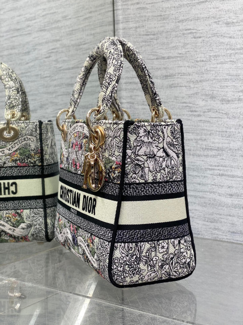 Christian Dior Lady Wuge Dimensioni: 24*11*20cm