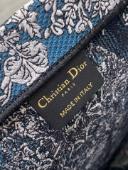 Christian Dior Around the world Size：36*18*28cm