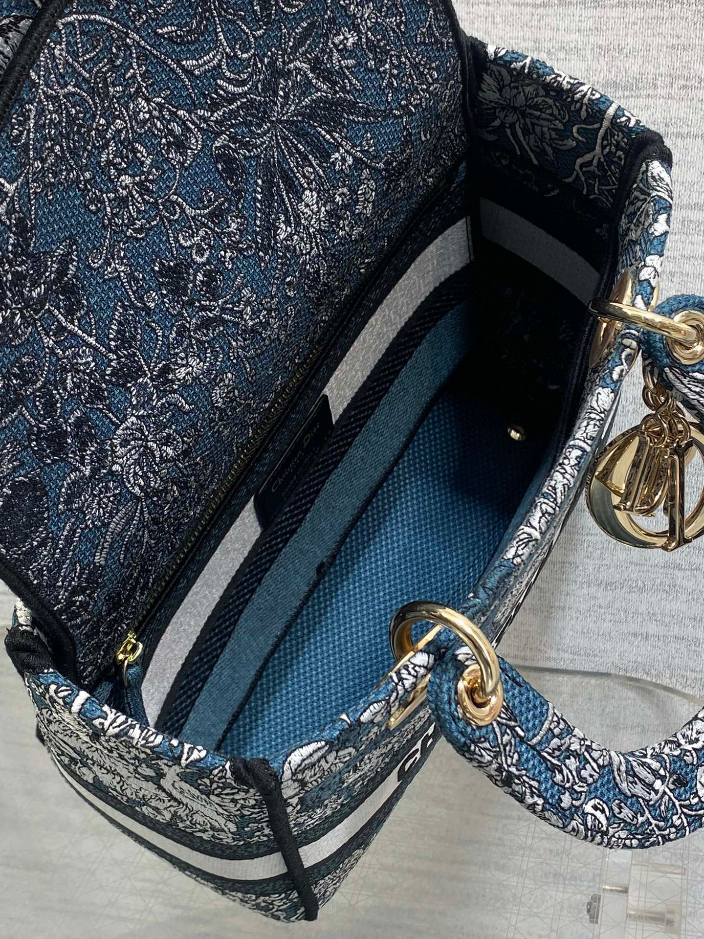 Christian Dior Lady Wuge Größe: 24 * 11 * 20 cm