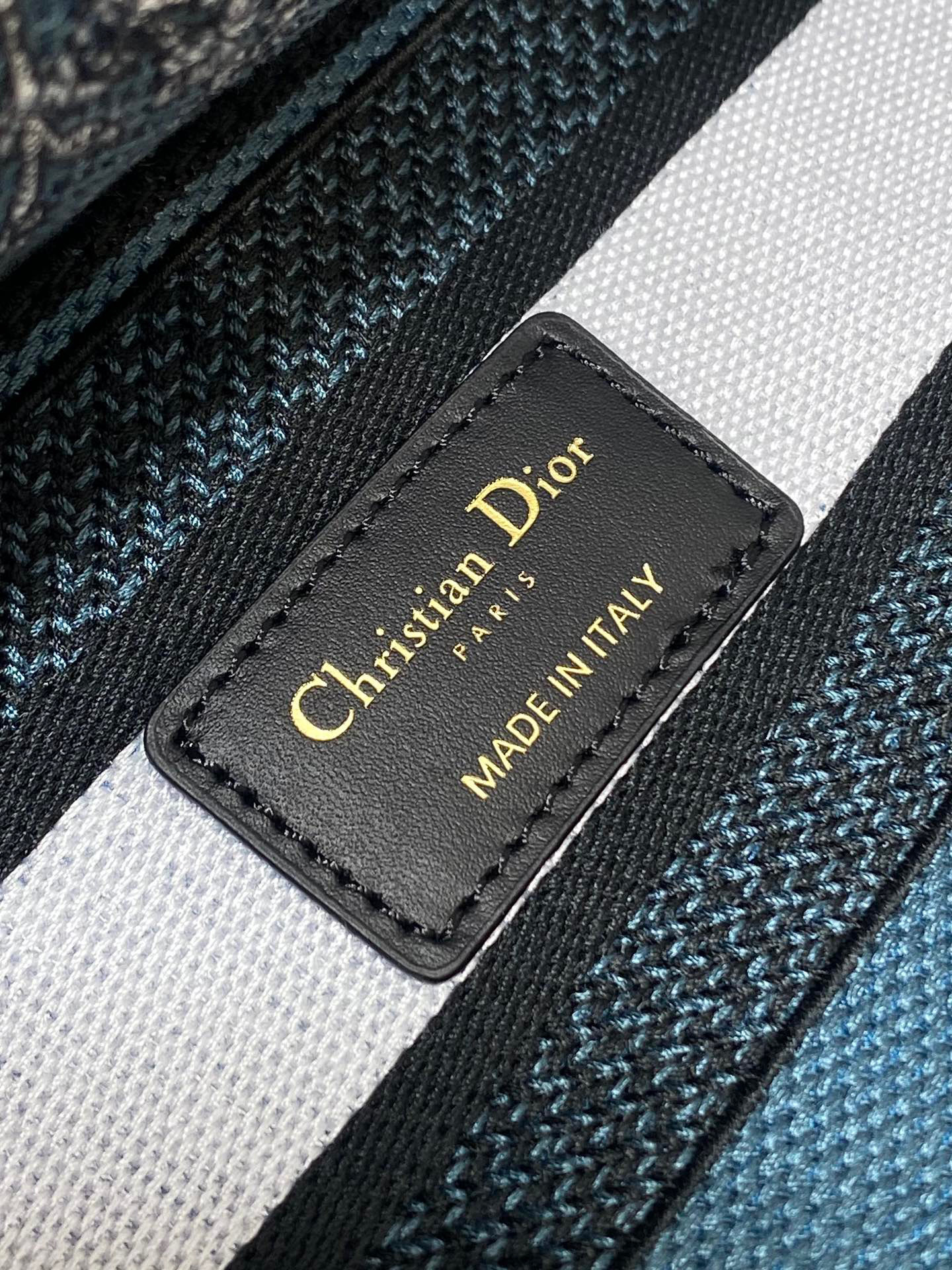 Christian Dior Lady Wuge Größe: 24 * 11 * 20 cm