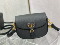 Christian Dior Bobby Bag Größe: 18 * 14 * 5 cm