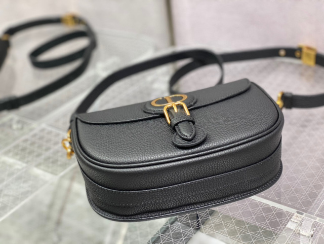 Christian Dior Bobby Bag Größe: 18 * 14 * 5 cm