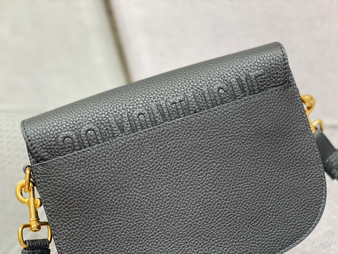 Christian Dior Bobby Bag Größe: 18 * 14 * 5 cm