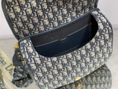 Borsa a tracolla Christian Dior Dimensioni: 18*14*5cm