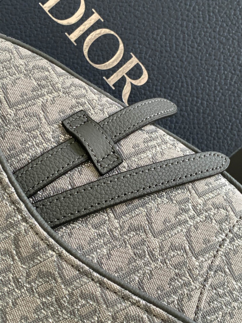 Christian Dior CD斜尺寸：26*19*4.5cm