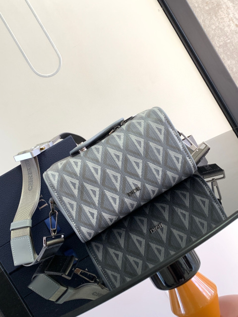 Christian Dior CD Lingot Dimensioni: 22*10.5*12.5cm
