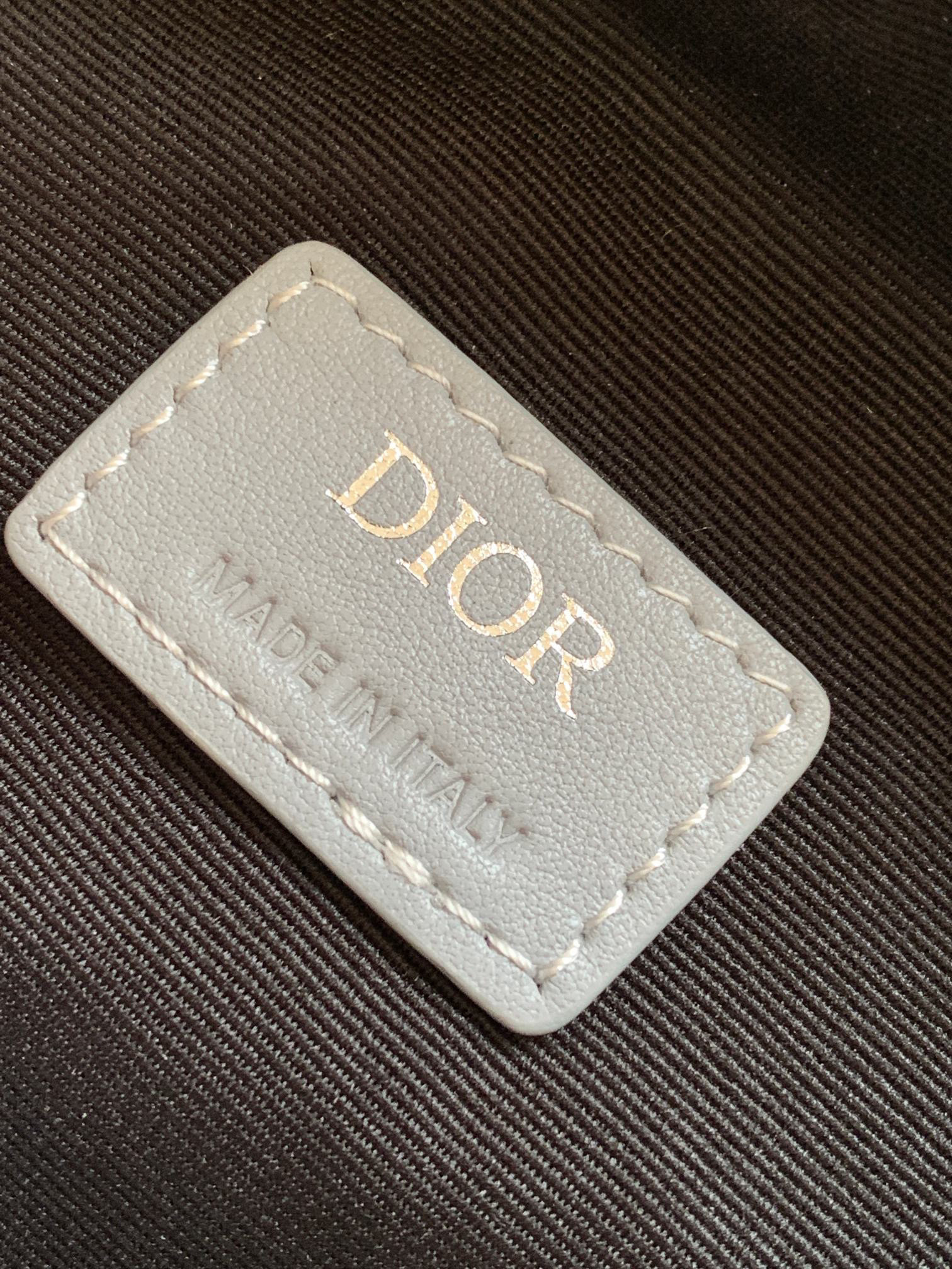 Christian Dior CD Lingot Dimensioni: 22*10.5*12.5cm