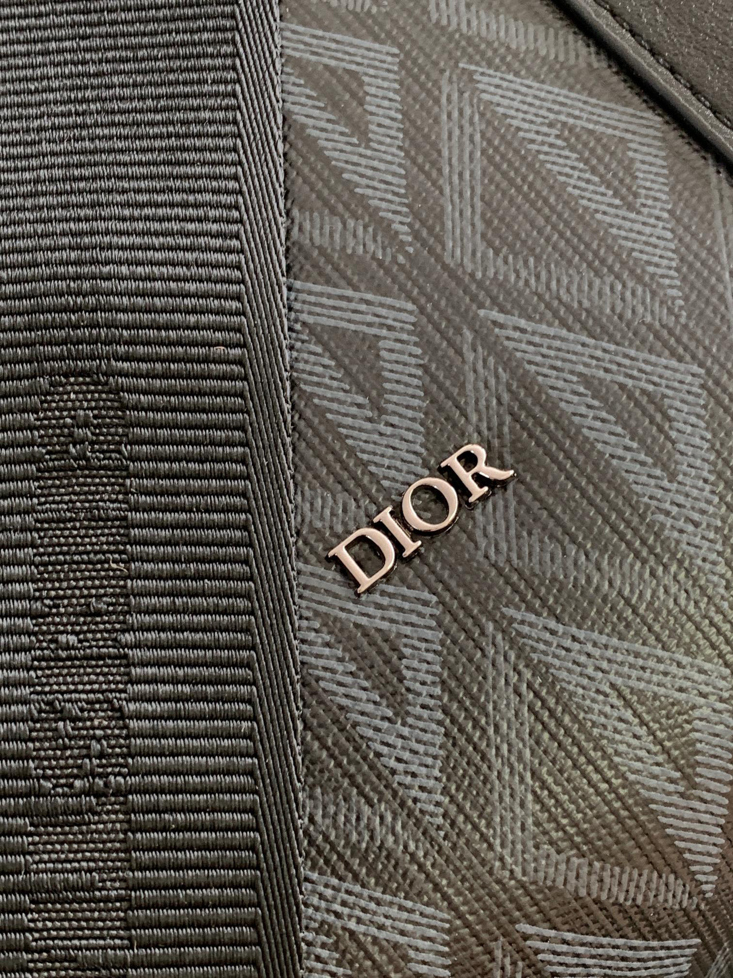 Christian Dior Lingot 包袋 尺寸：50*25*21.5cm