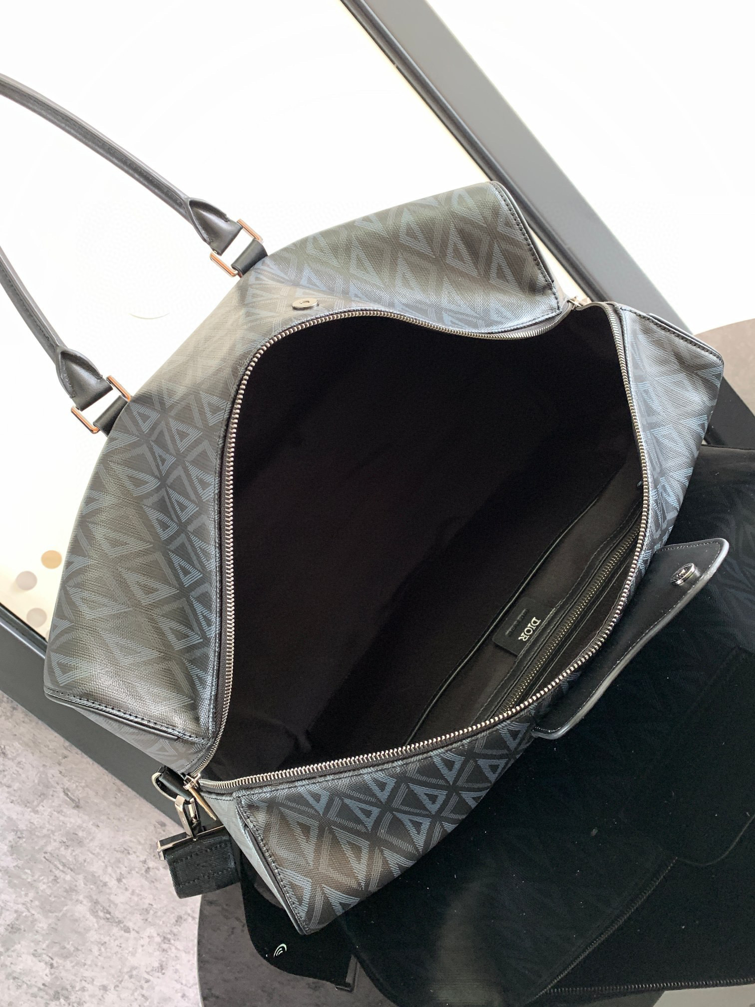 Christian Dior Lingot 包袋 尺寸：50*25*21.5cm