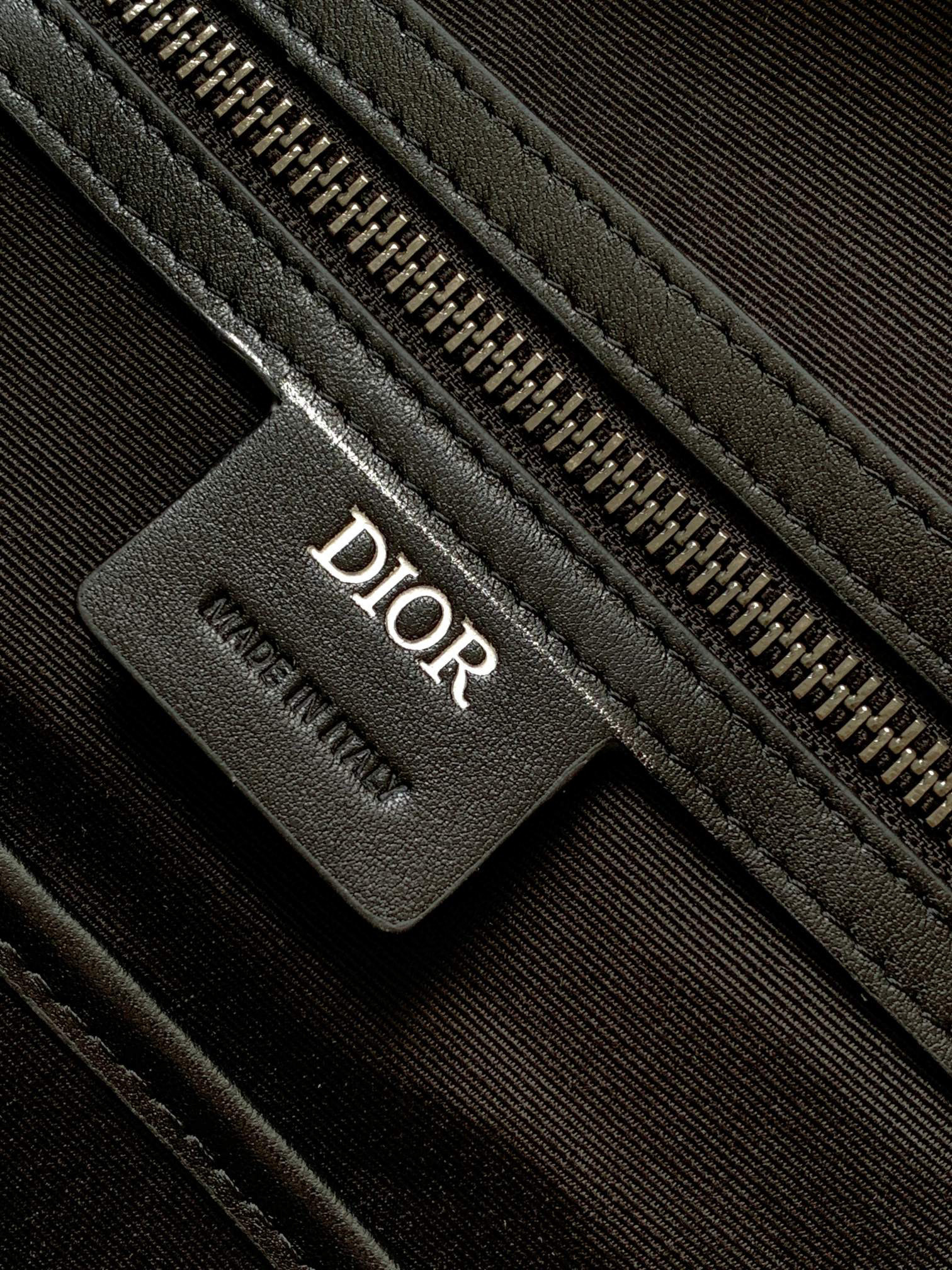 Christian Dior Lingot 包袋 尺寸：50*25*21.5cm