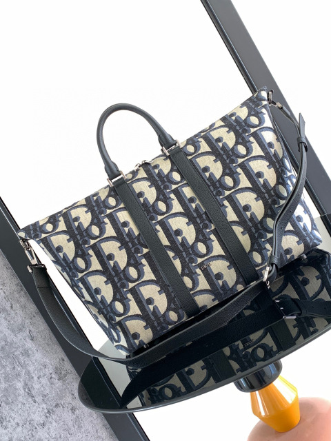 Christian Dior Weekender Tasche Größe: 40*33*22,5 cm