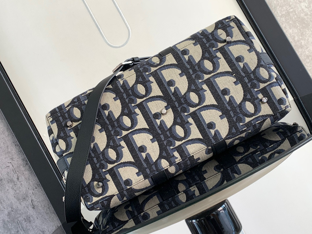 Christian Dior Weekender Tasche Größe: 40*33*22,5 cm