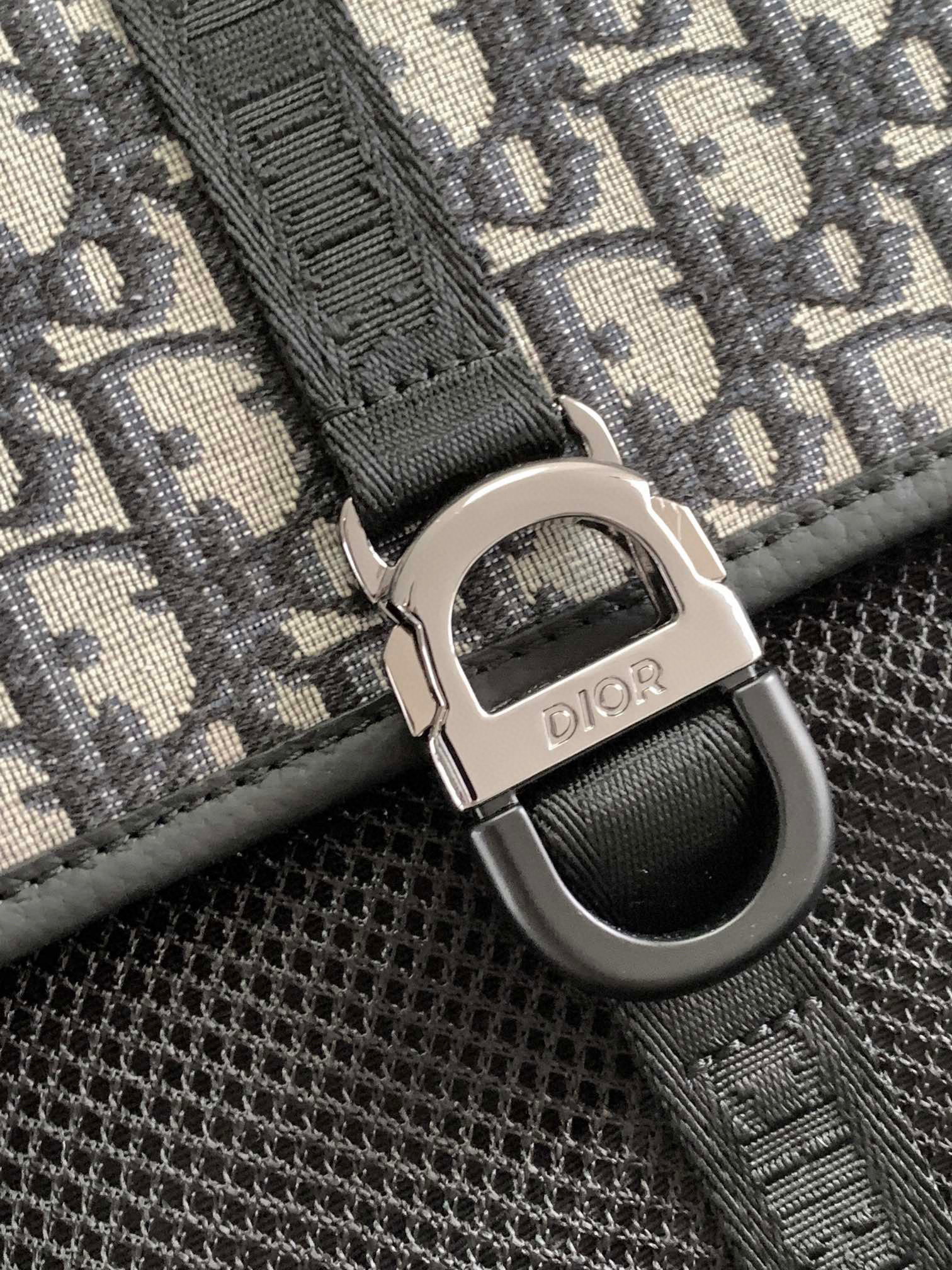 Christian Dior 背包 尺寸：31*41*15cm