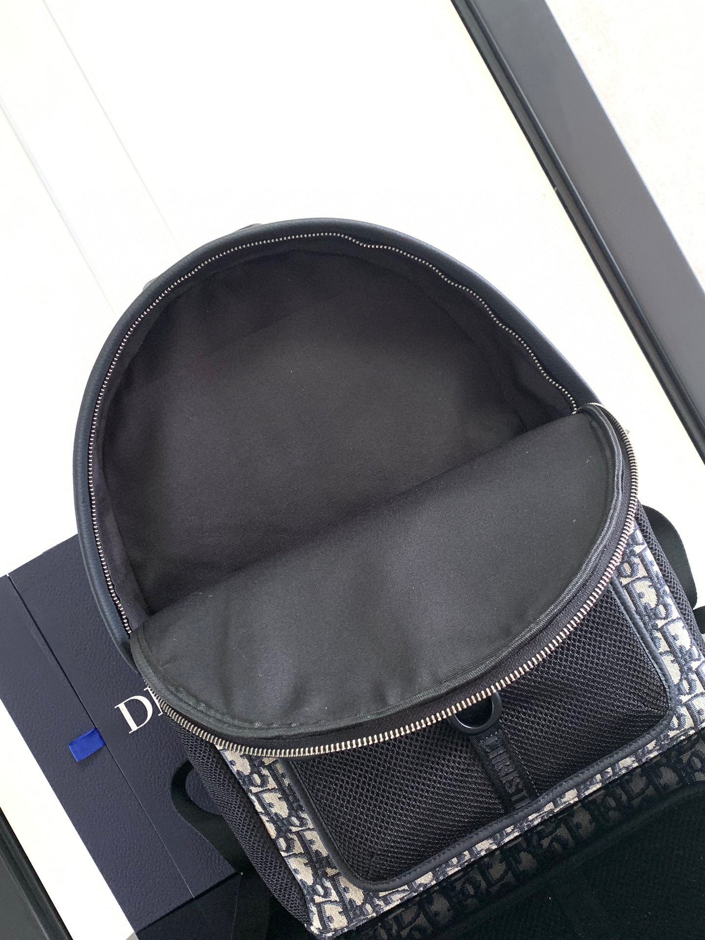 Christian Dior 背包 尺寸：31*41*15cm