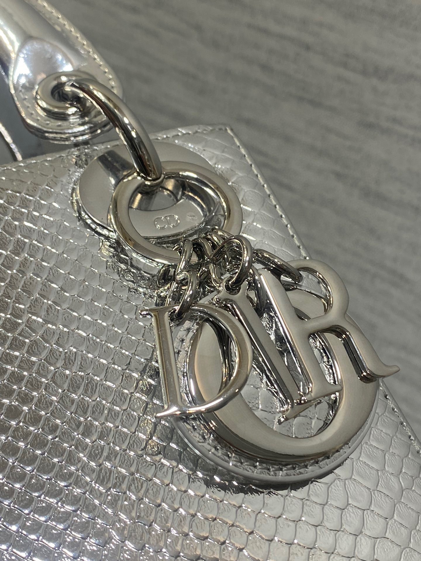 Christian Dior lady Sange Saiz：17*15*7cm