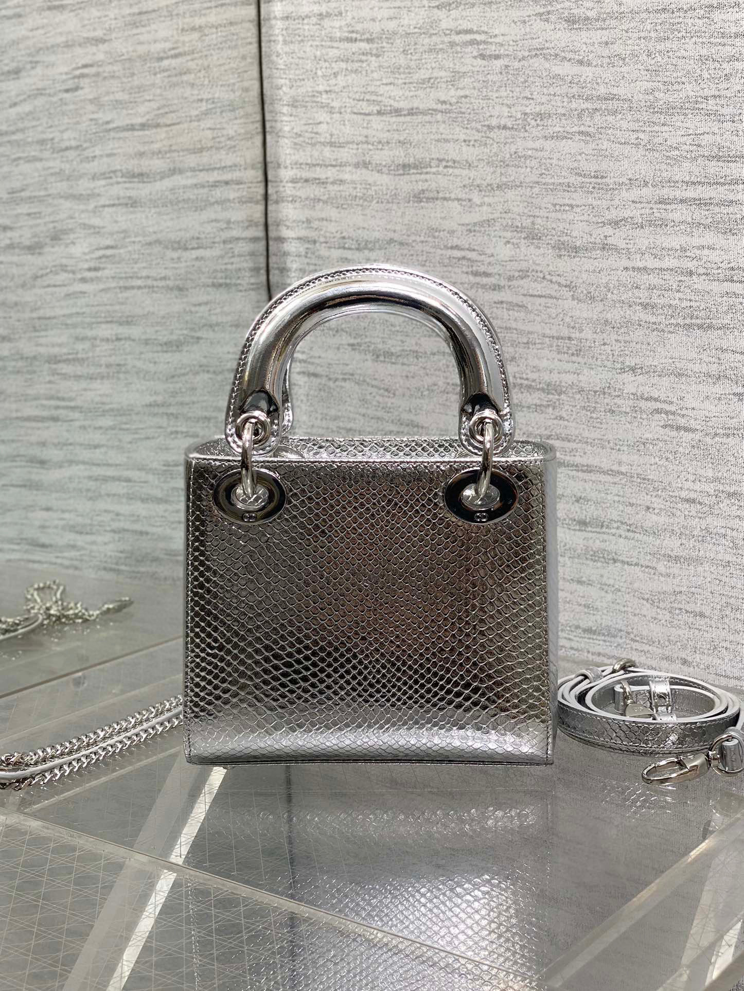 Christian Dior lady Sange Saiz：17*15*7cm