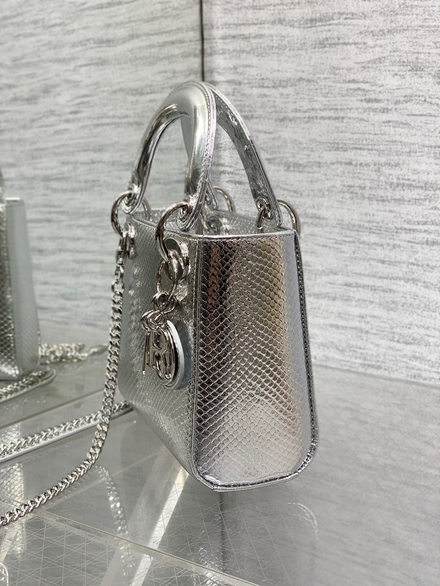 Christian Dior lady Sange Saiz：17*15*7cm