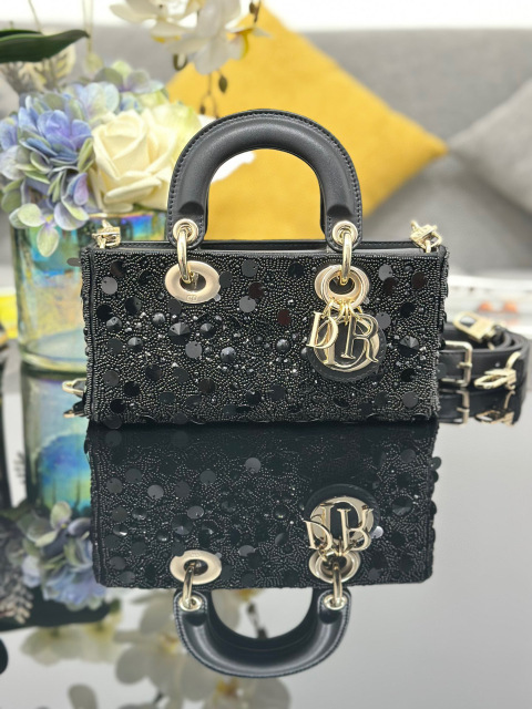 Christian Dior lady edisi terhad Saiz：22*11*6cm