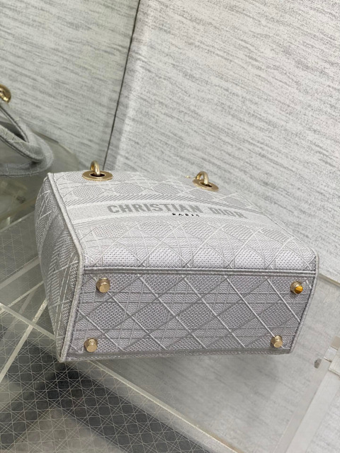 Christian Dior Lady Wuge Größe: 24 * 11 * 20 cm