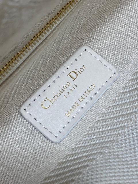 Christian Dior Lady Wuge Größe: 24 * 11 * 20 cm