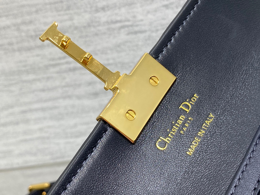 Christian Dior Miss Montaigne Tasche Größe: 20 * 4 * 10 cm