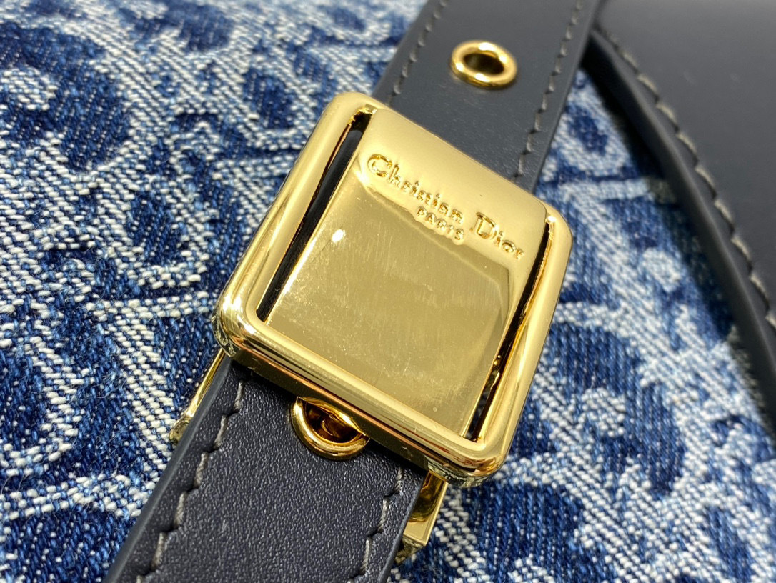 Christian Dior Montaigne Tasche Größe: 24 x 17 x 8 cm