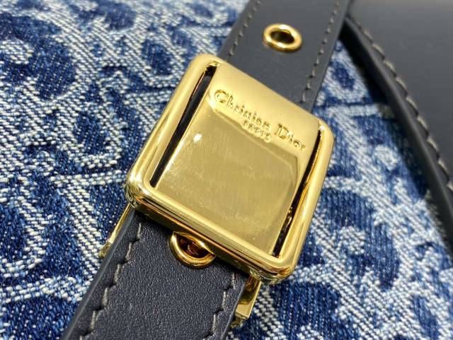 Christian Dior Montaigne Tasche Größe: 24 x 17 x 8 cm