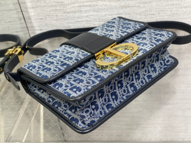 Christian Dior Montaigne Tasche Größe: 24 x 17 x 8 cm