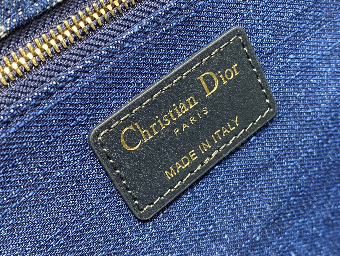 Christian Dior Montaigne Tasche Größe: 24 x 17 x 8 cm