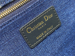 Christian Dior Montaigne Tasche Größe: 24 x 17 x 8 cm