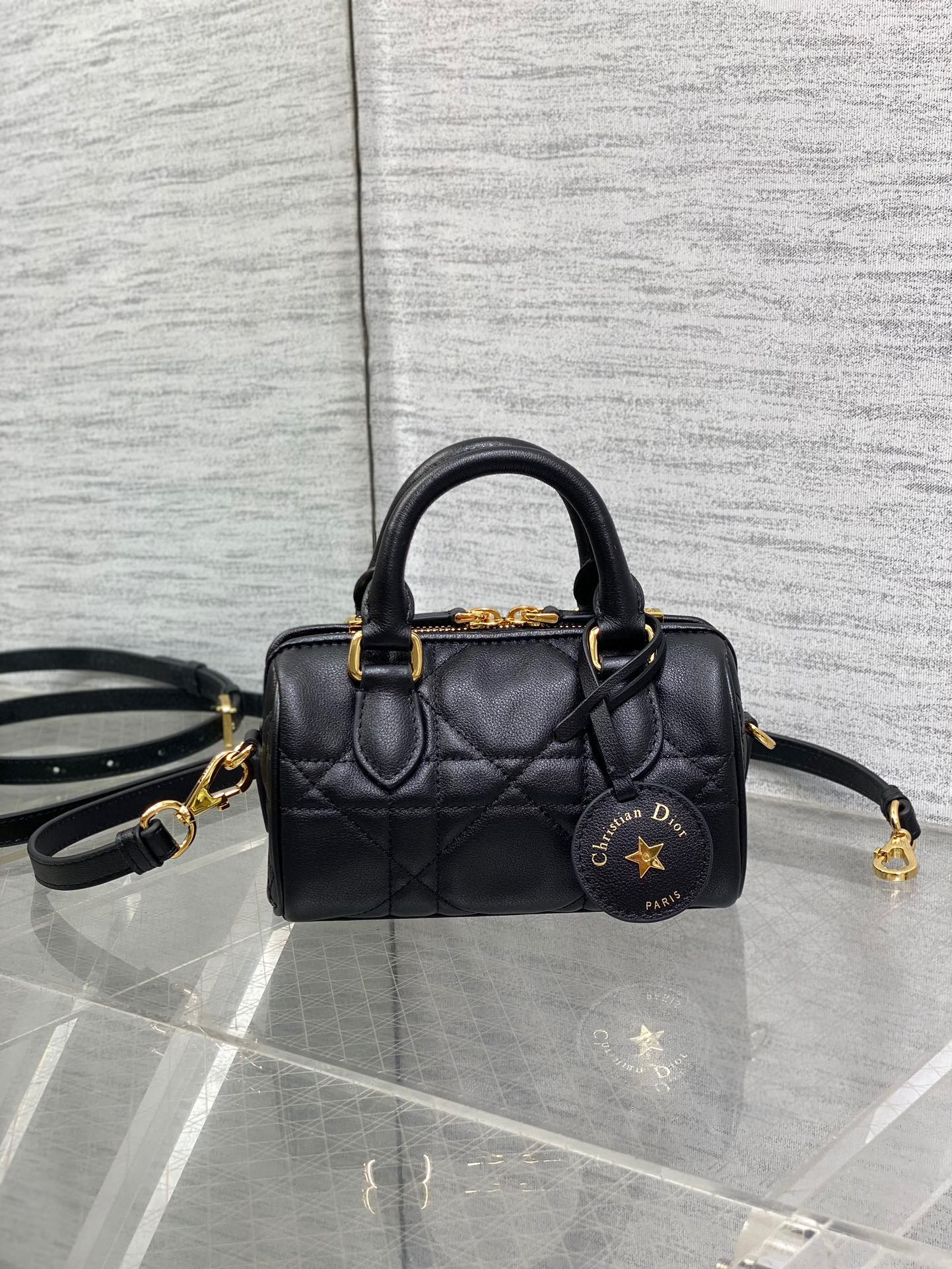 Christian Dior Groove Tasche Größe: 17 x 10 x 8 cm