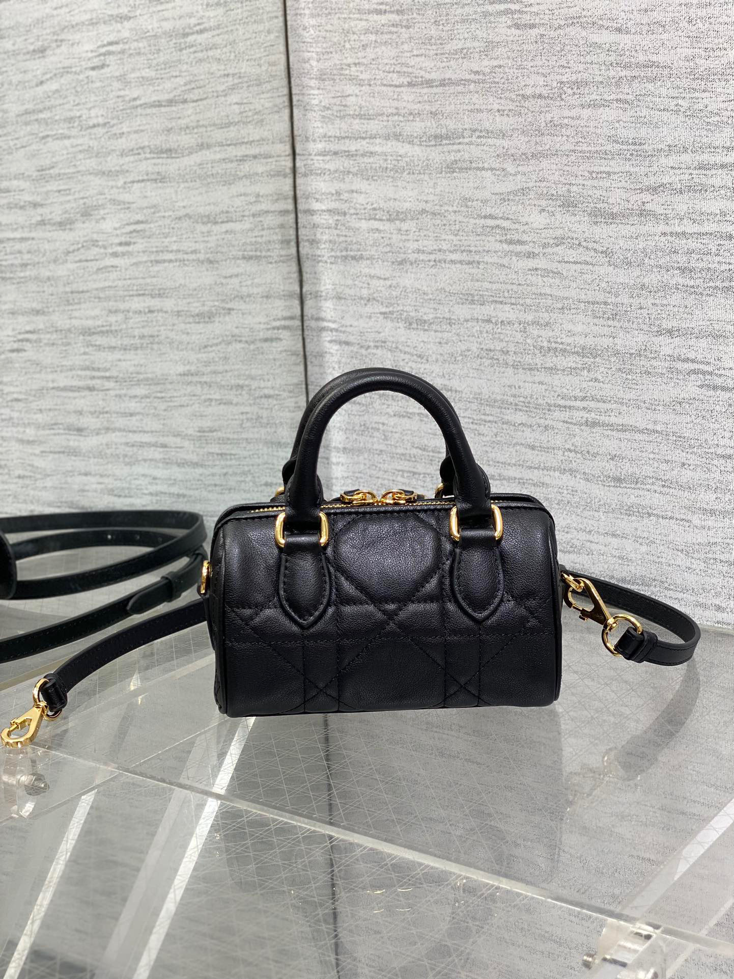 Christian Dior Groove Tasche Größe: 17 x 10 x 8 cm