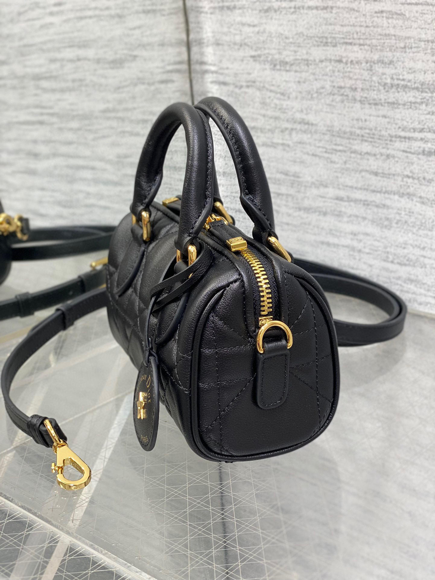 Christian Dior Groove Tasche Größe: 17 x 10 x 8 cm