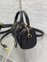 Christian Dior Groove Tasche Größe: 17 x 10 x 8 cm
