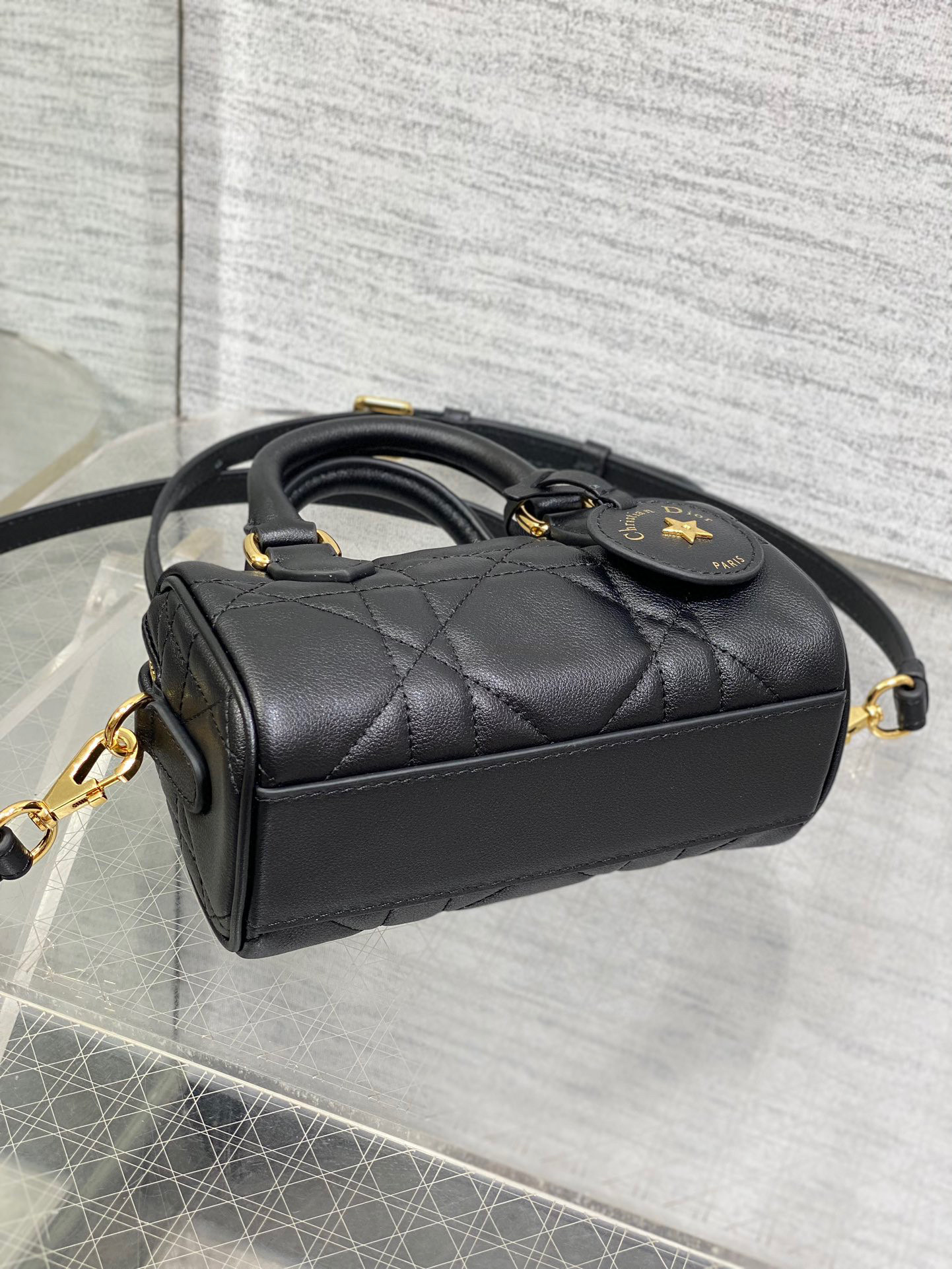 Christian Dior Groove Tasche Größe: 17 x 10 x 8 cm