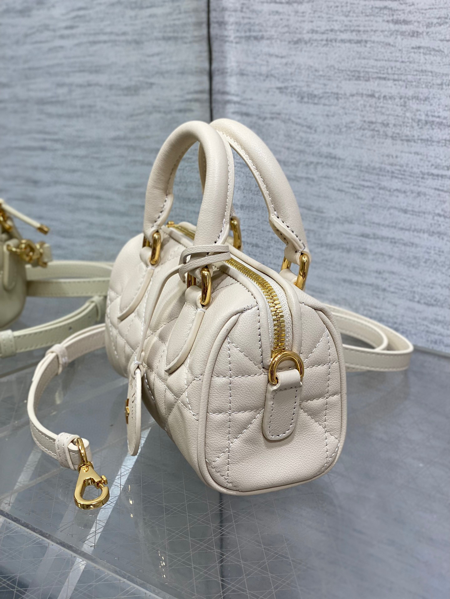 Christian Dior Groove Tasche Größe: 17 x 10 x 8 cm