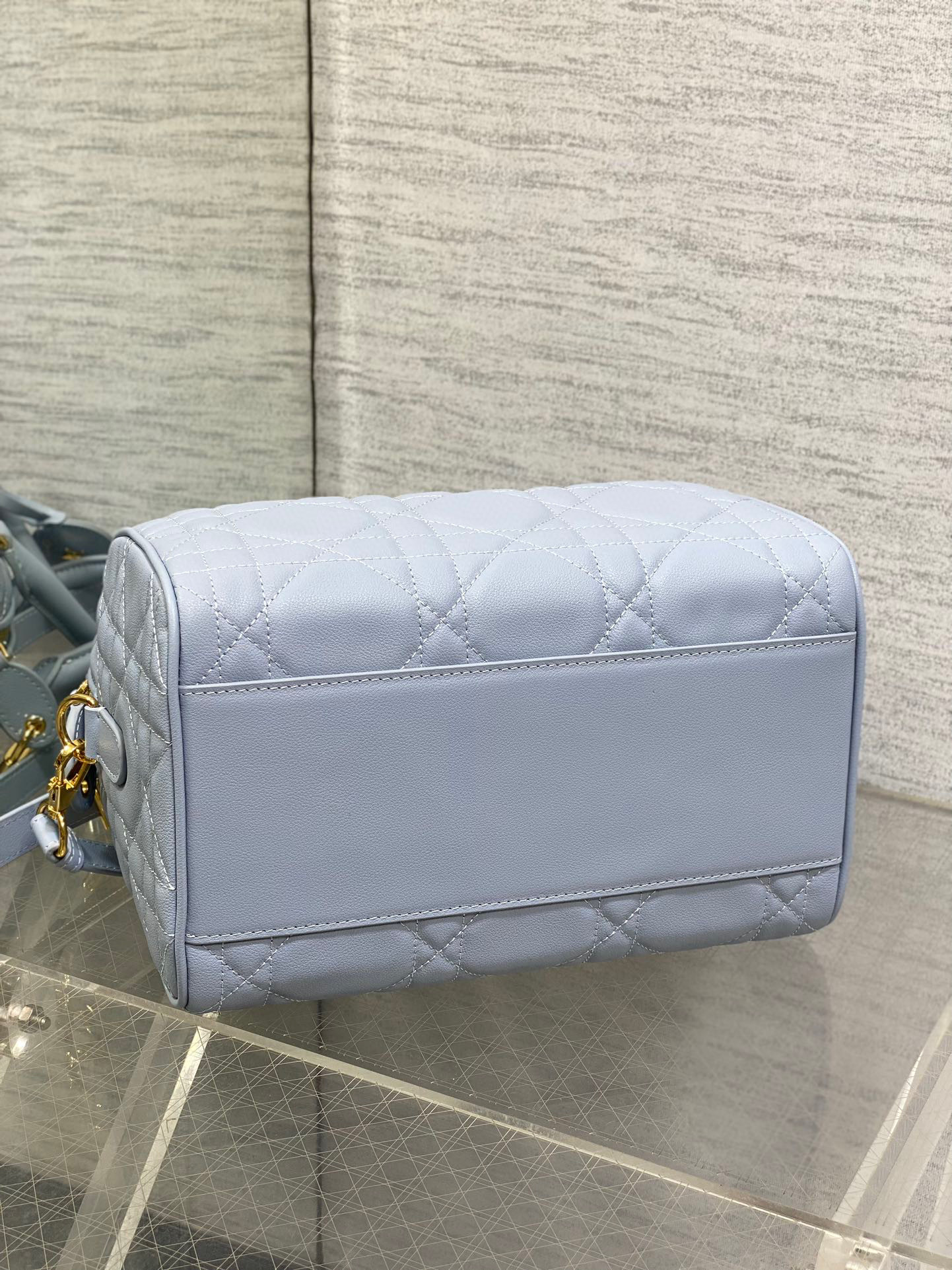 Beg Christian Dior Groove Saiz：25*19*16sm