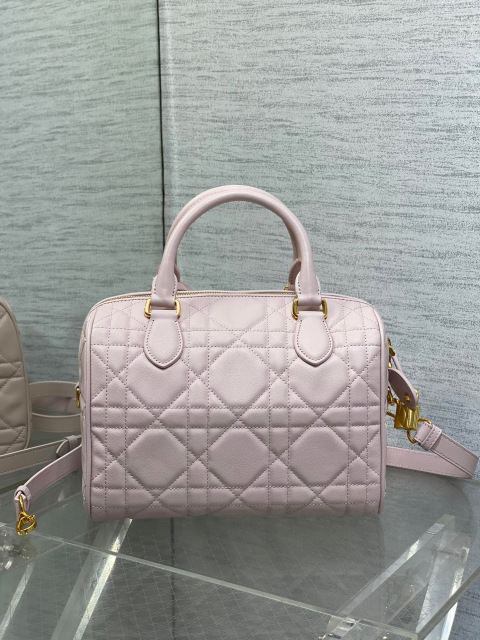 Christian Dior Groove Tasche Größe: 25 x 19 x 16 cm