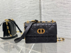 Christian Dior Miss Caro Größe: 17 * 13 * 7,5 cm