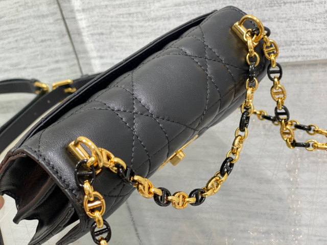 Christian Dior Miss Caro Größe: 17 * 13 * 7,5 cm