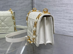 Christian Dior Miss Caro Size：17*13*7.5cm
