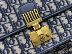 Christian Dior Cik Caro Saiz：17*13*7.5cm