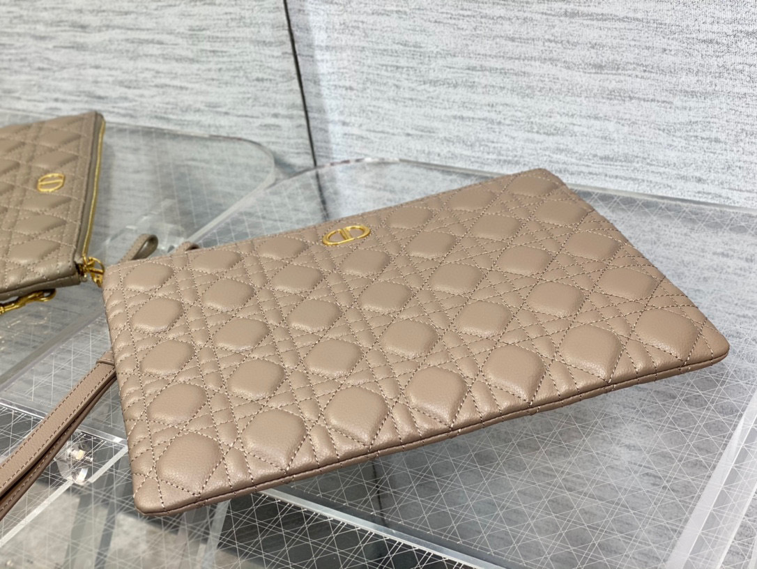 Saiz beg harian Christian Dior Caro：30*24*3cm