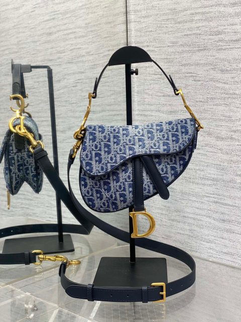 Borsa a sella Christian Dior Dimensioni: 17*5*15cm