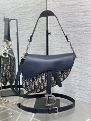 Christian Dior Saddle bag Size：17*5*15cm