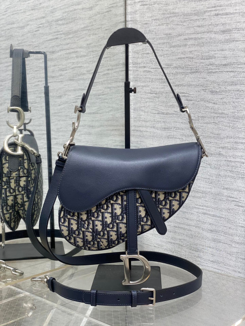Christian Dior Saddle bag Size：17*5*15cm