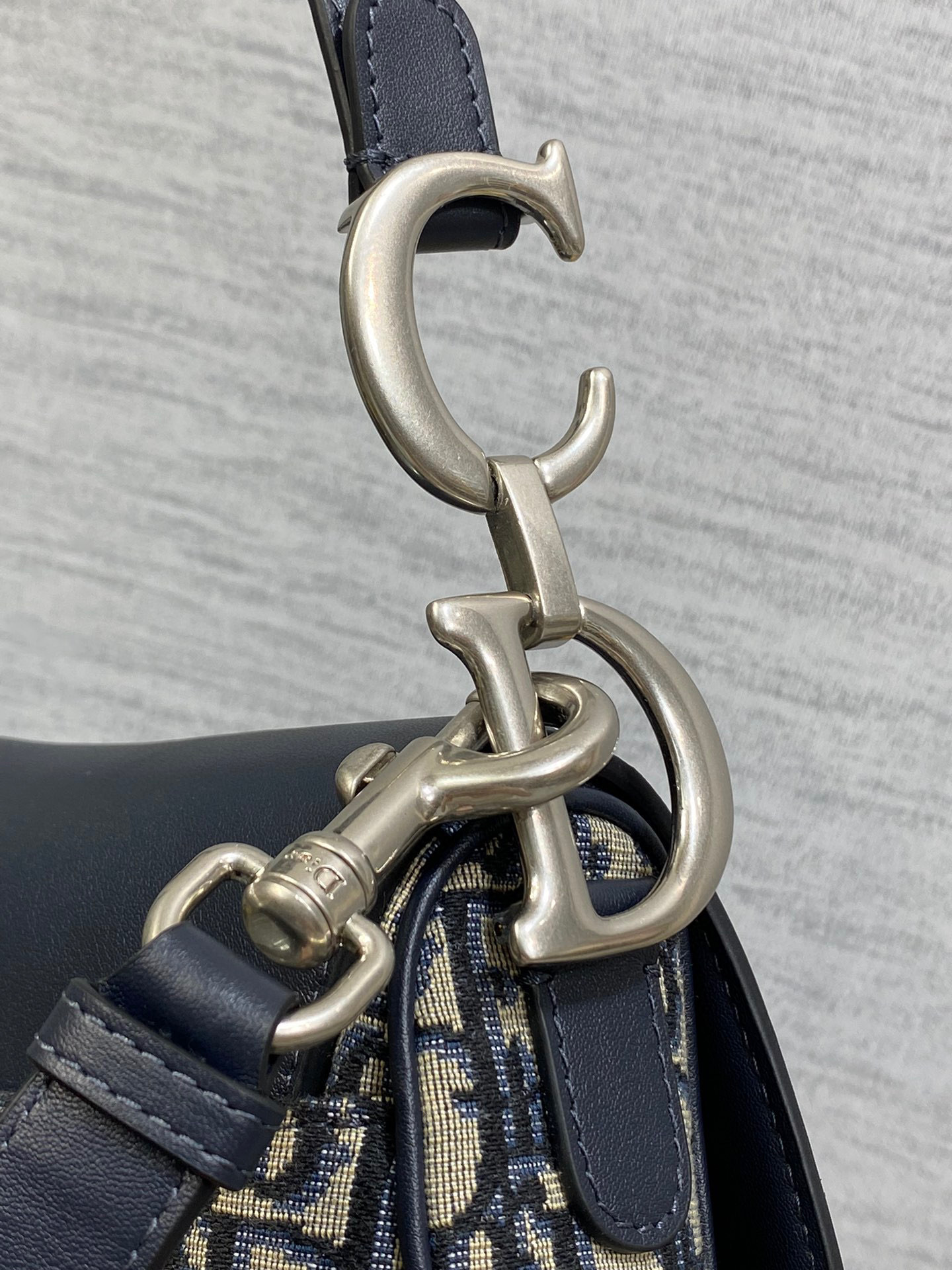 Christian Dior Saddle bag Size：17*5*15cm