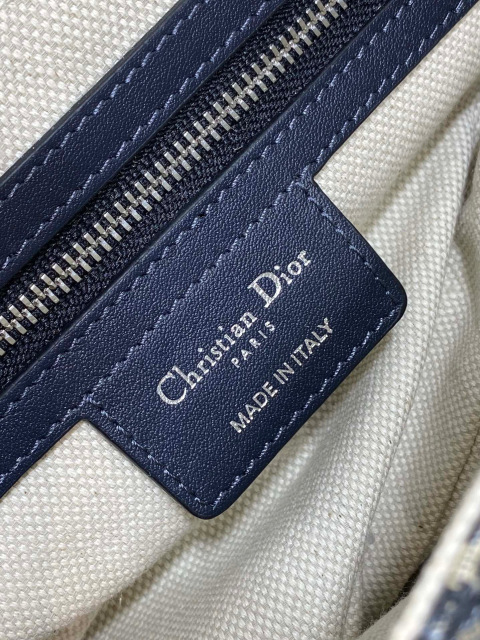 Christian Dior Saddle bag Size：17*5*15cm